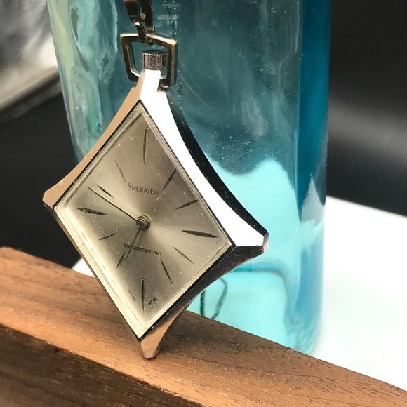 Vintage Sheraton Swiss Made Shock Resistant Mechanical Pendant Watch - Picture 3 of 9